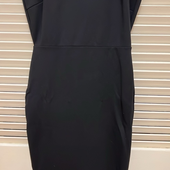 Lulus This Could Be Love Bodycon Midi Dress in Black, Size XSmall, EUC - Picture 6 of 16